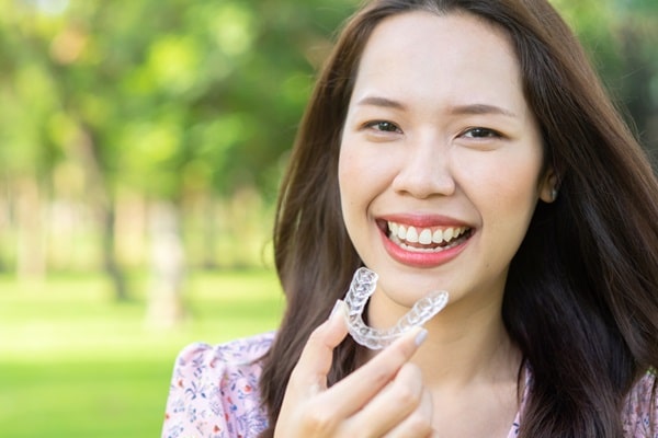 retainers-mercato-dental-centre